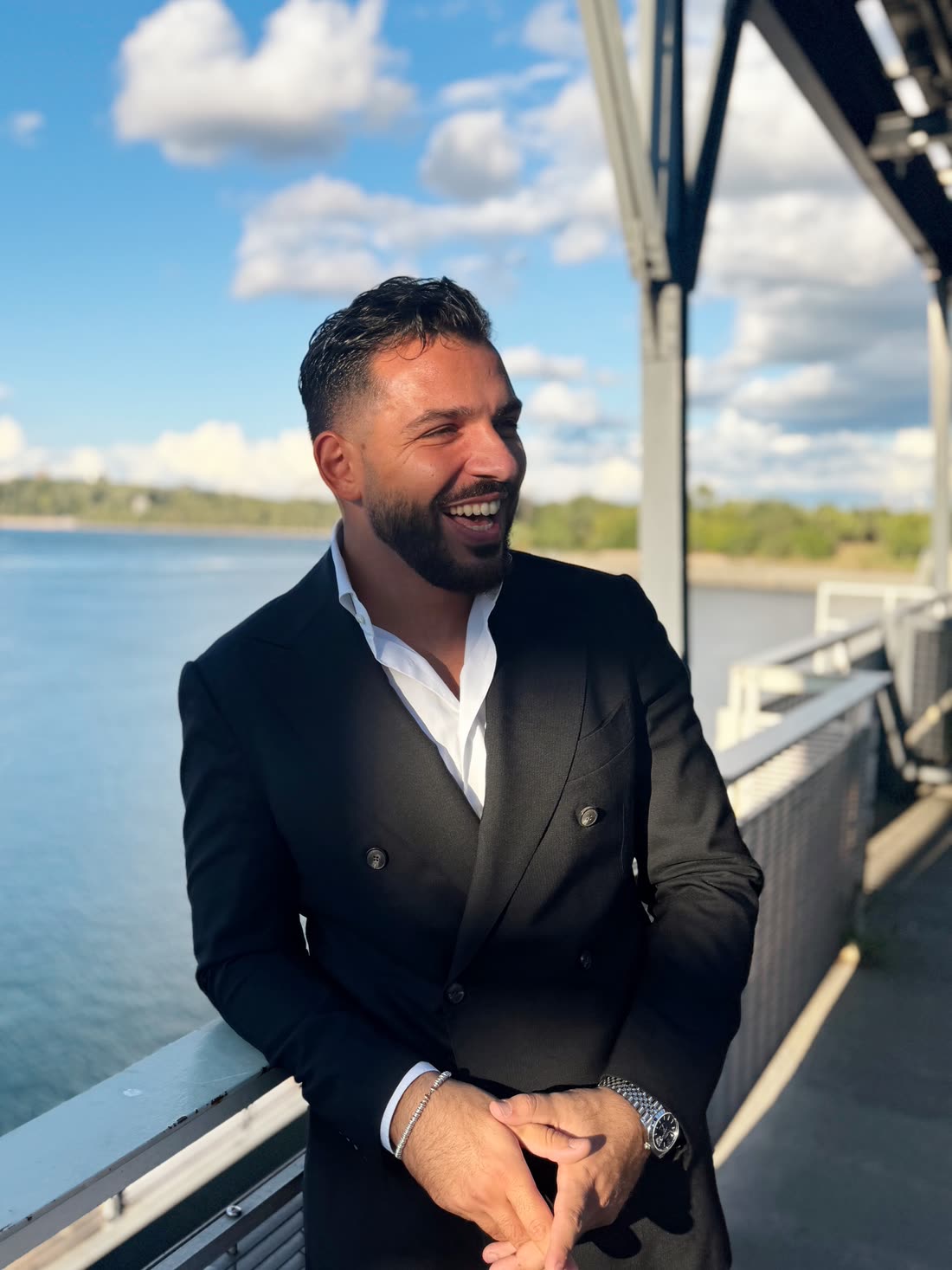 MAJD, Montréal wedding and private event DJ, on a waterfront terrace overlooking the St. Lawrence